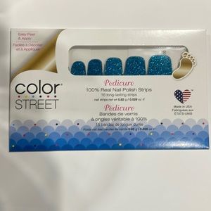 Color Street Pedicure Nail Polish Strips “How Swede it is”